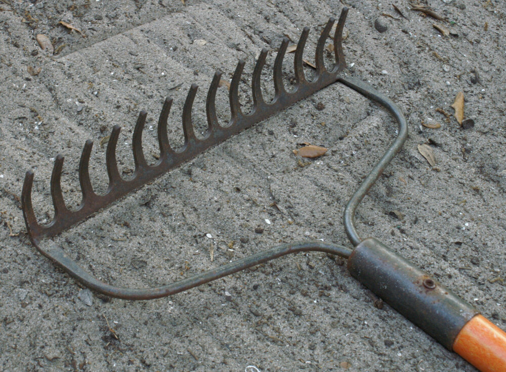 an image of Soil Rake